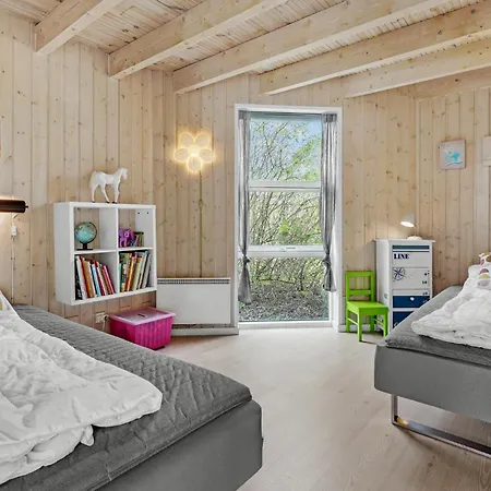 Holiday home Stunning In Vaeggerlose With Wifi *